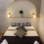 Gulliver's Guest house 3*